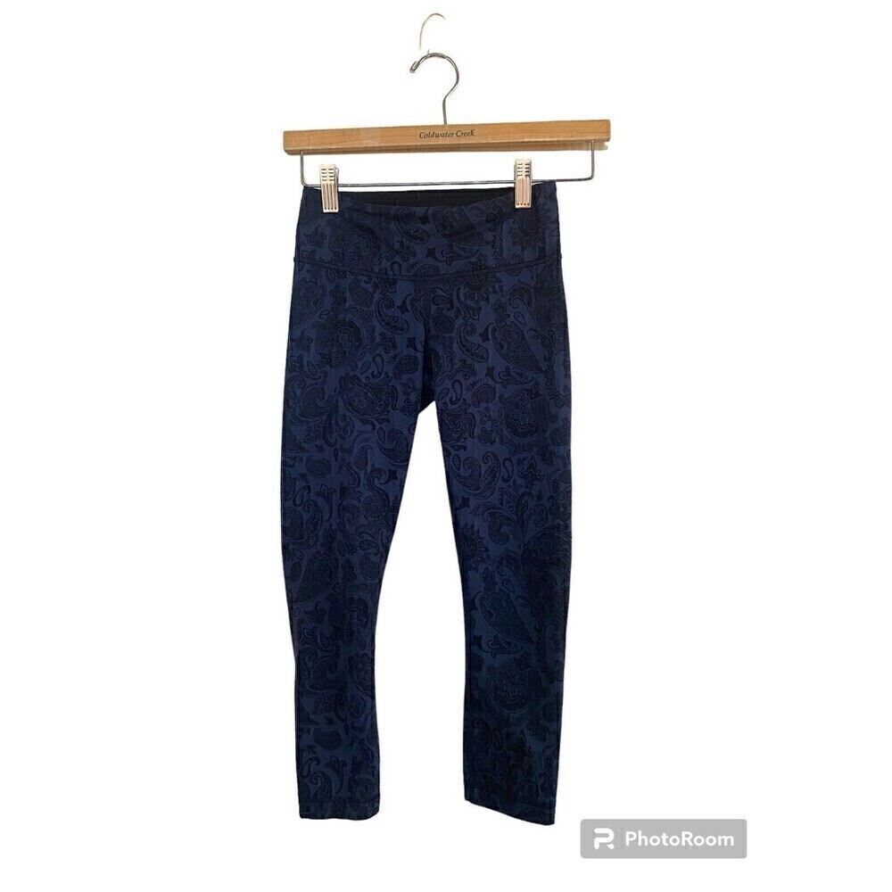 Lululemon Women's Blue Leggings Size: 2